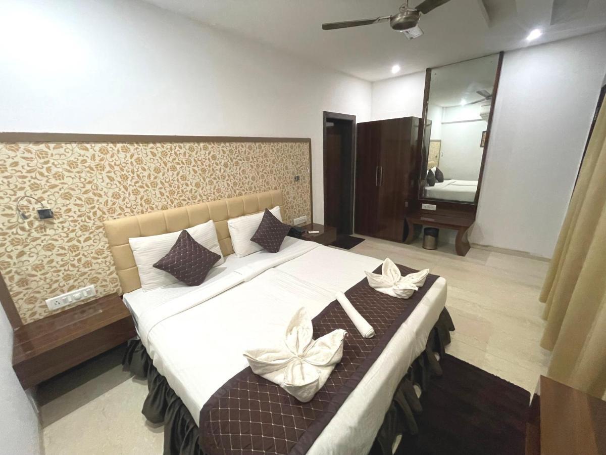 Hotel Goa Continental Arpora Exterior foto
