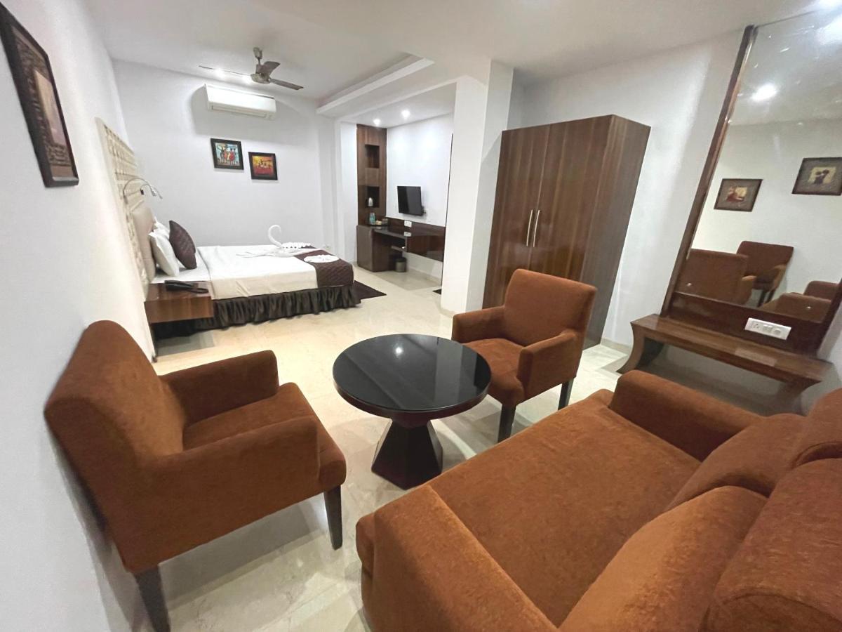 Hotel Goa Continental Arpora Exterior foto