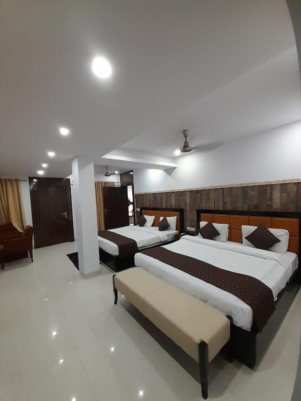 Hotel Goa Continental Arpora Exterior foto