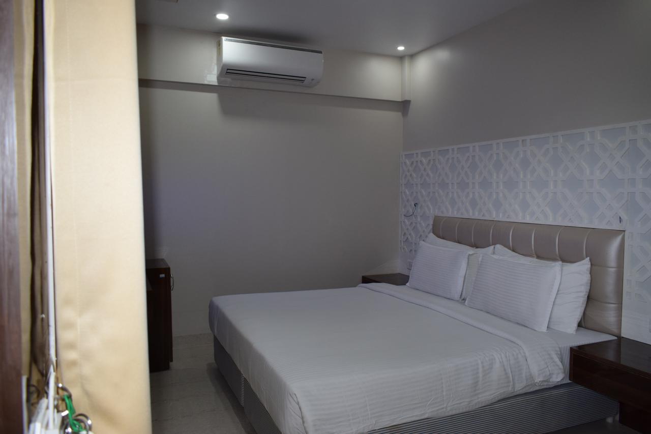 Hotel Goa Continental Arpora Exterior foto